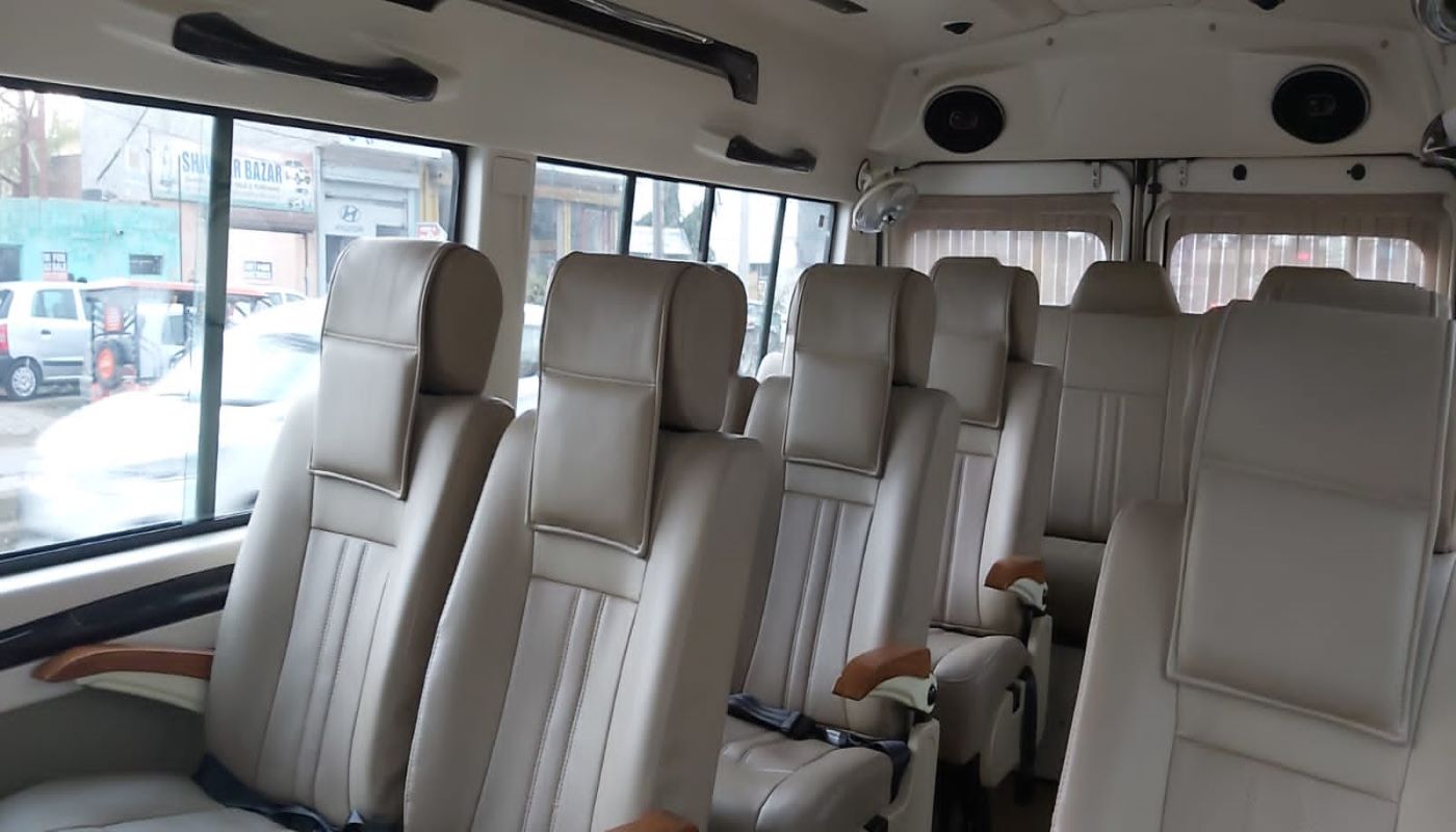 13 Seater Luxury Tempo Traveller